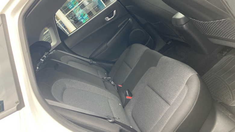 Hyundai KONA 100kW Premium 39kWh 5dr Auto Electric Hatchback